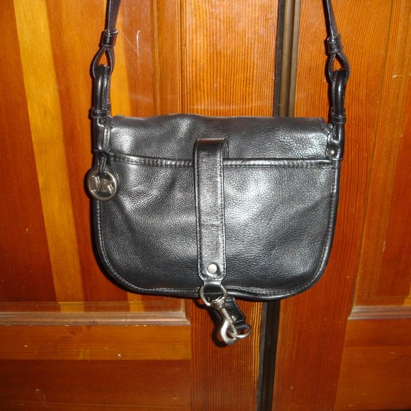 michael kors black pebbled leather crossbody